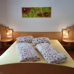 Appartamento Michael By Interhome